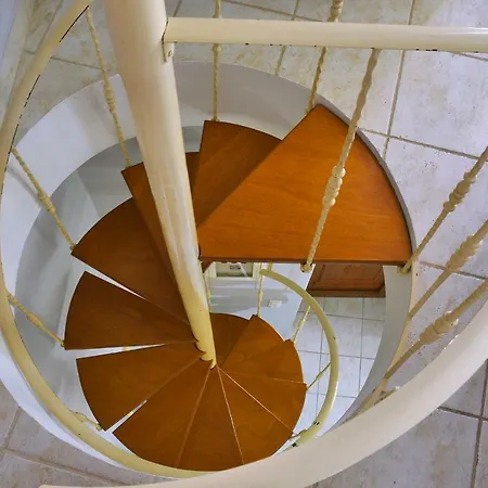 公寓 Irene Guest House-syros *